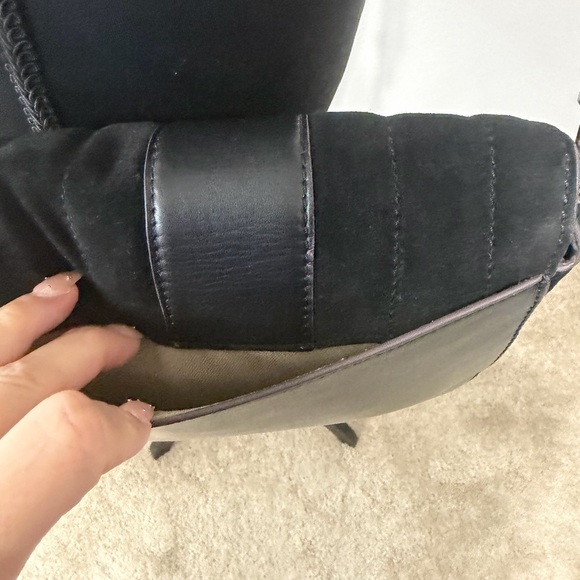 NWT American Leather - Black Leather Crossbody Bag FREE SHIPPING - Picture 6 of 7